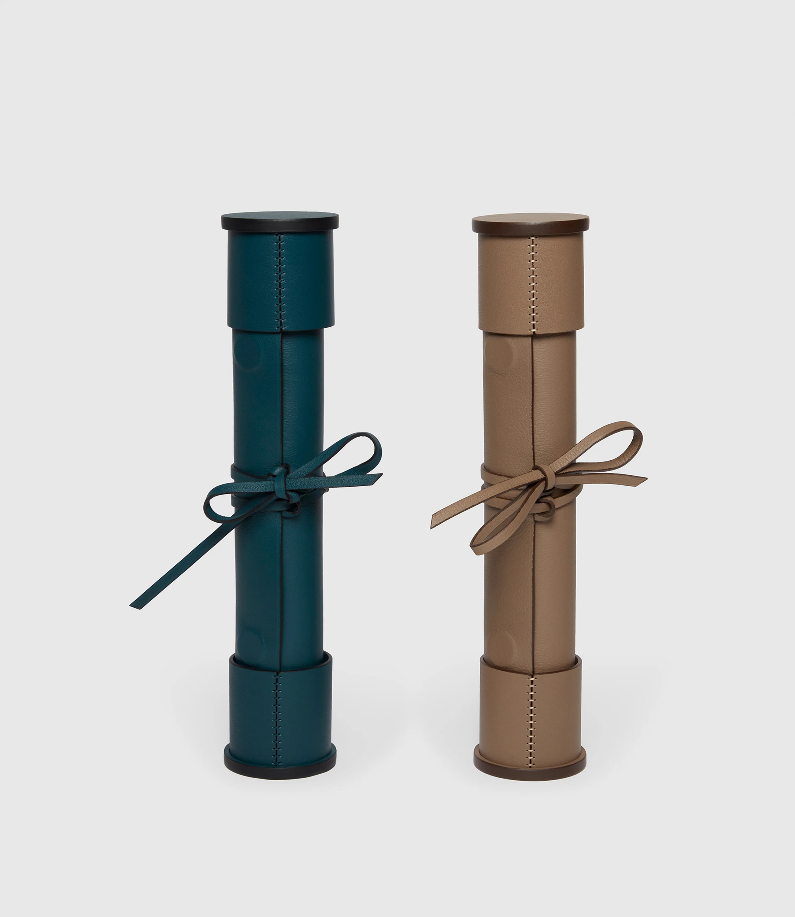 Backgammon Set Smooth Calfskin Taupe - Image 3