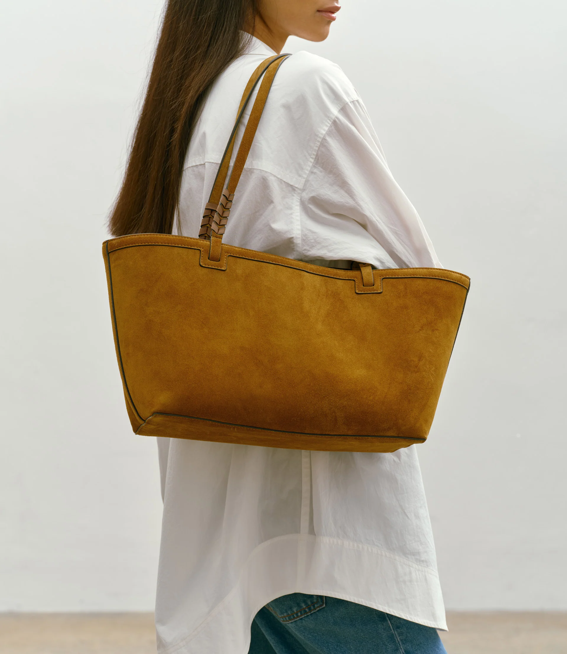 Cala 32 Suede Marrakech - Image 5