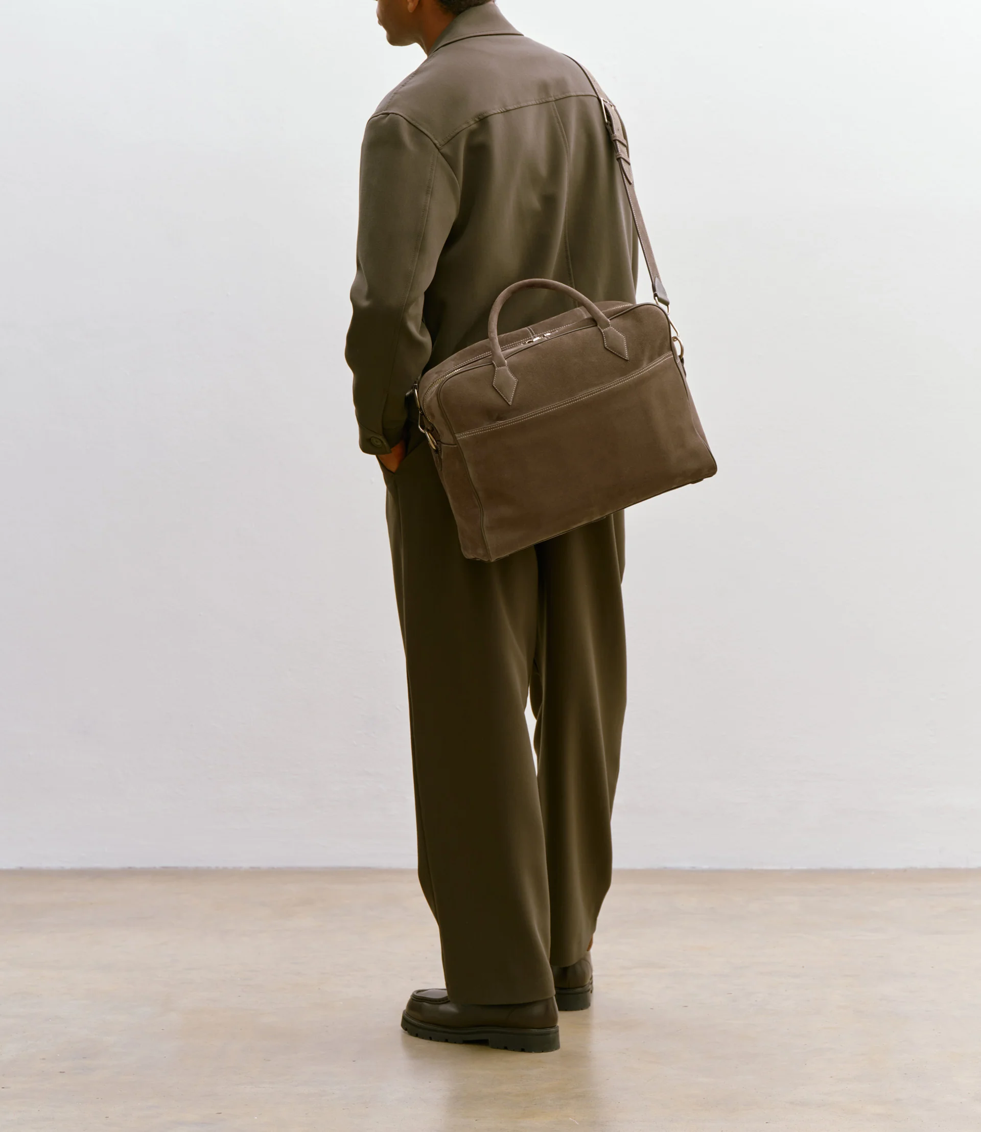 Closer All Day Suede Khaki - Image 3