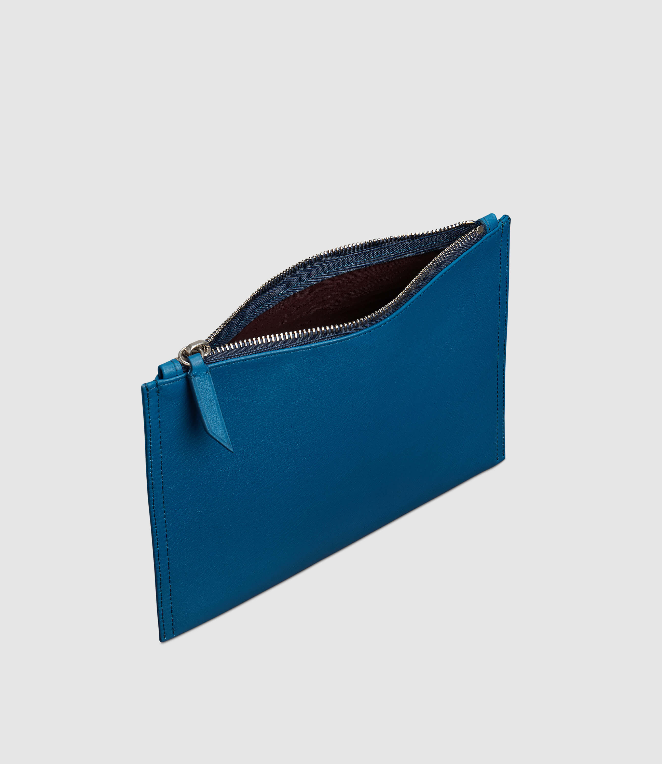 Small Flat Pouch Smooth Calfskin Riviera Blue - Image 2