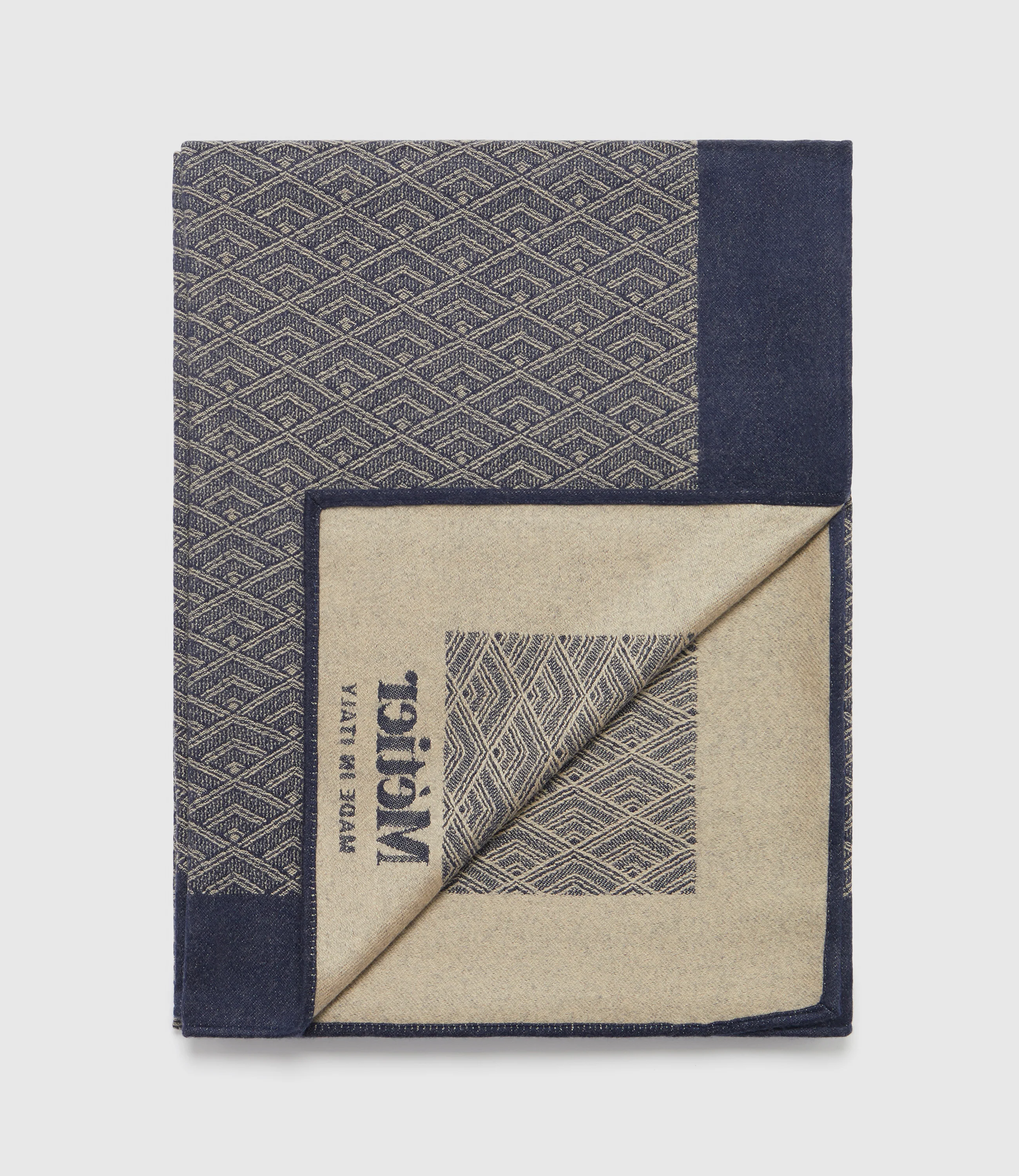 Large Cashmere Throw Navy and Natural - Image 2