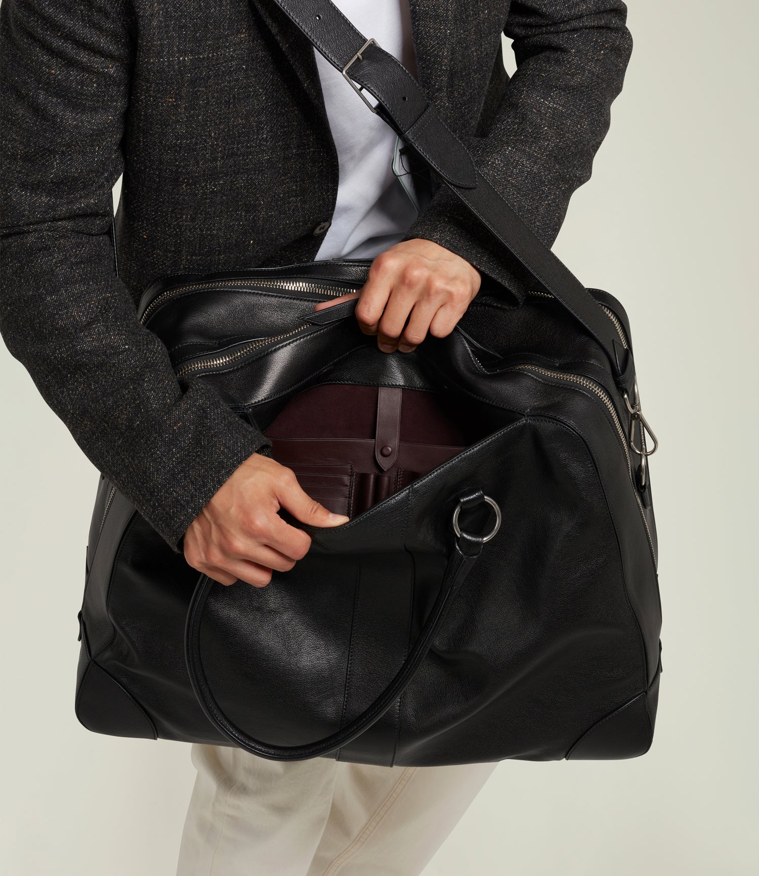 Le Grand Voyage Three to Five Night Bag Buffalo Black - Image 6