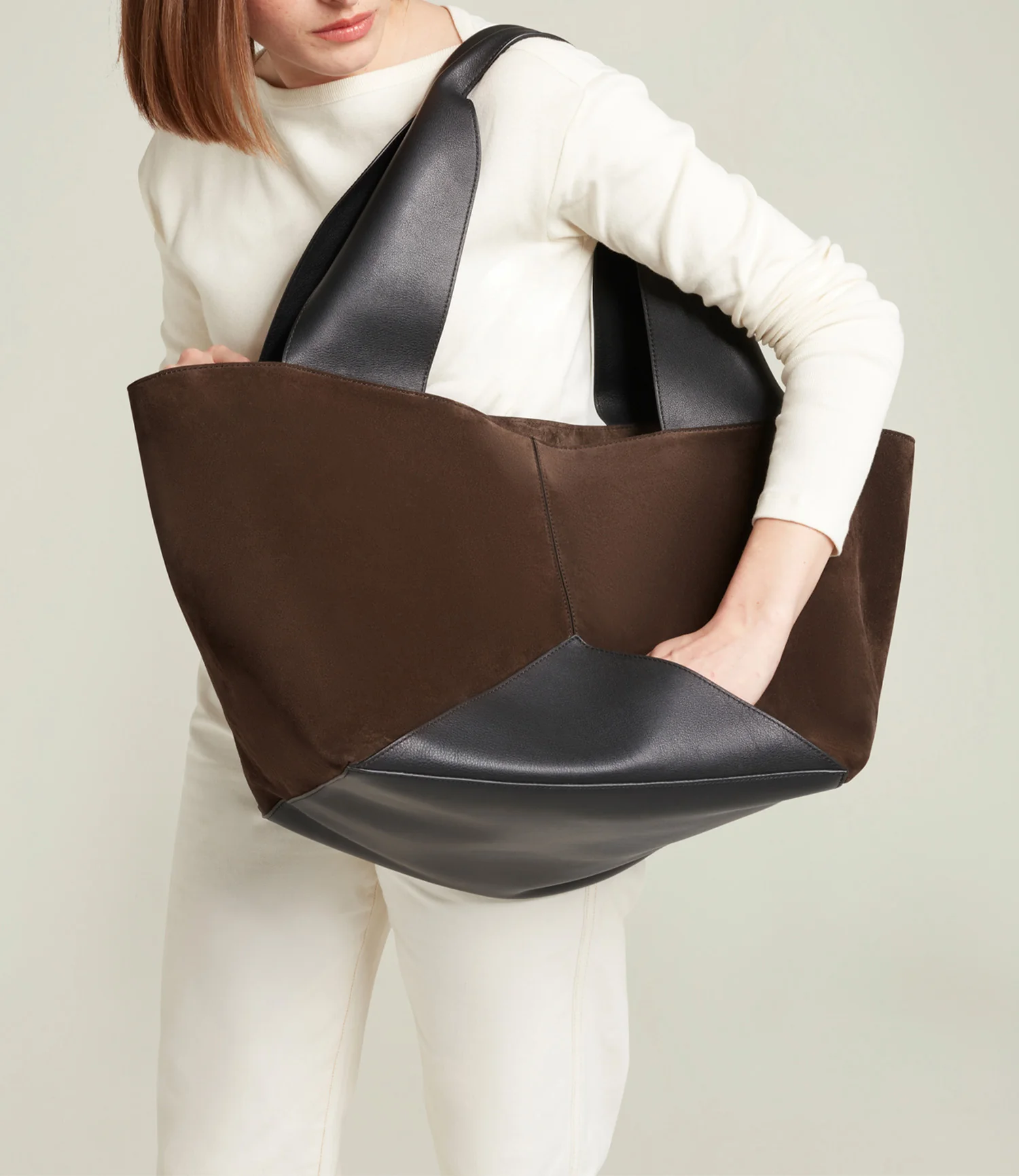 Market Weekend Suede Chocolate and Smooth Calfskin Black - Image 4