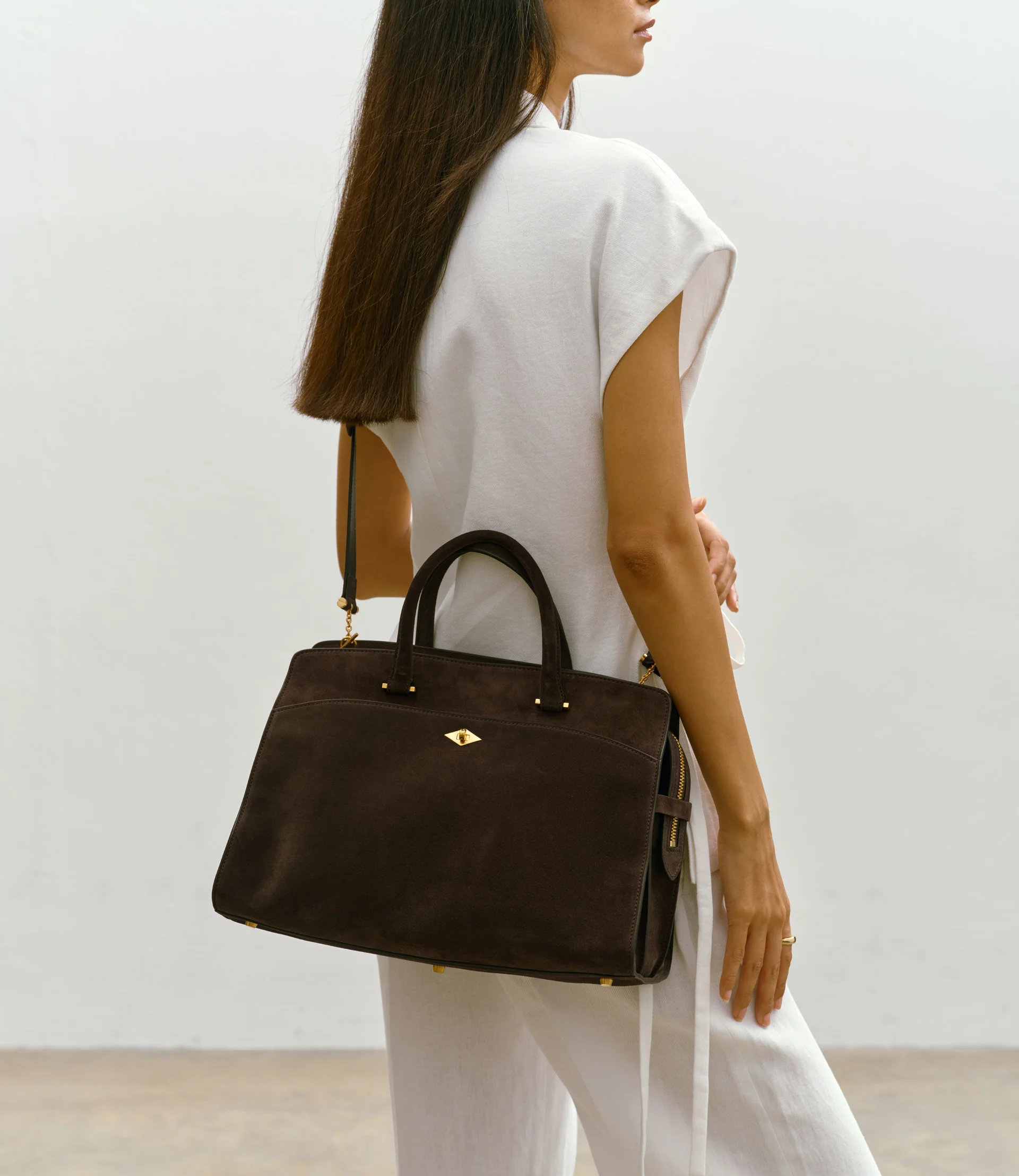 Private Eye Bag with Shoulder Strap Suede Chocolate - Image 5
