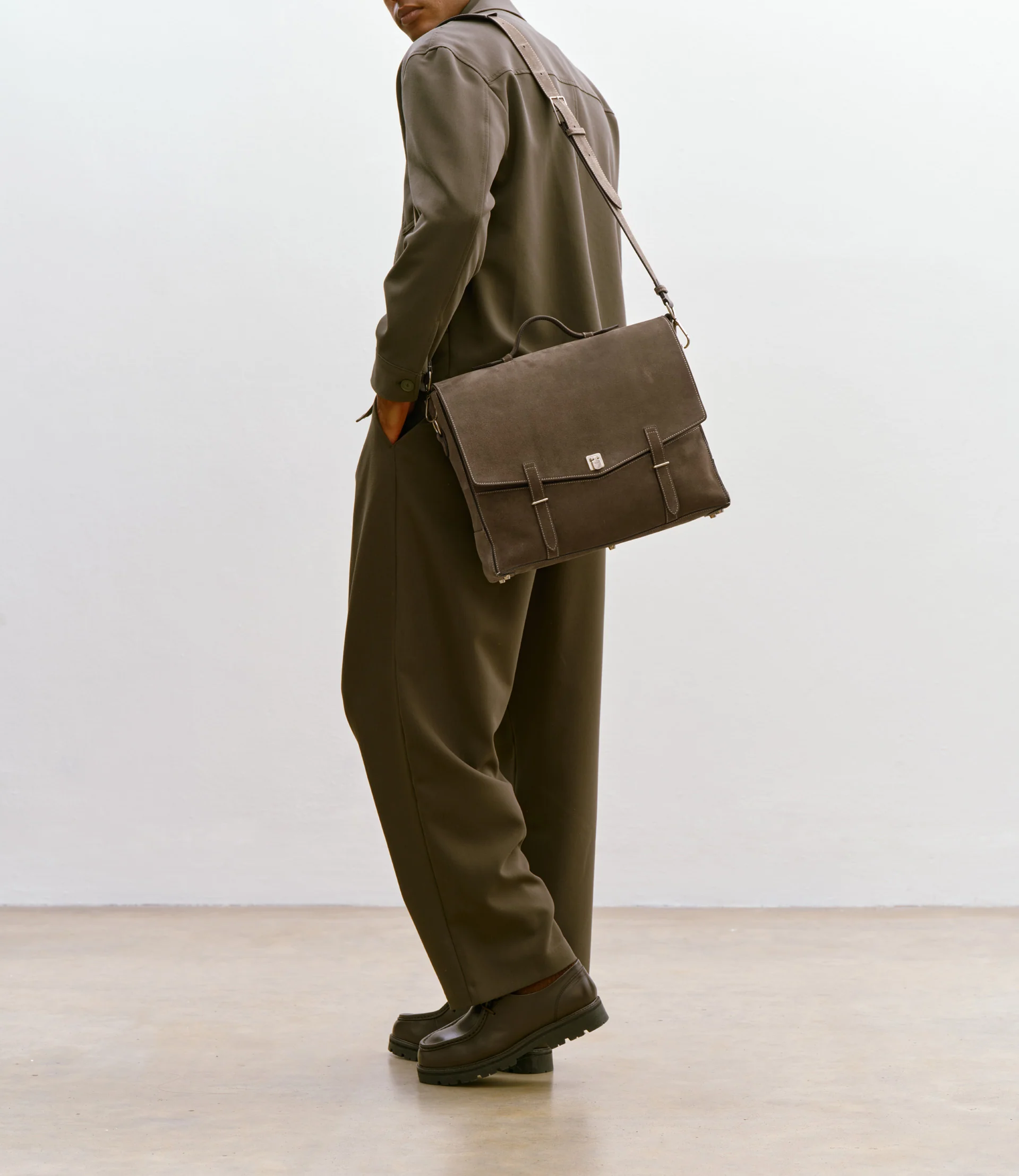 Rider Briefcase Suede Khaki - Image 2