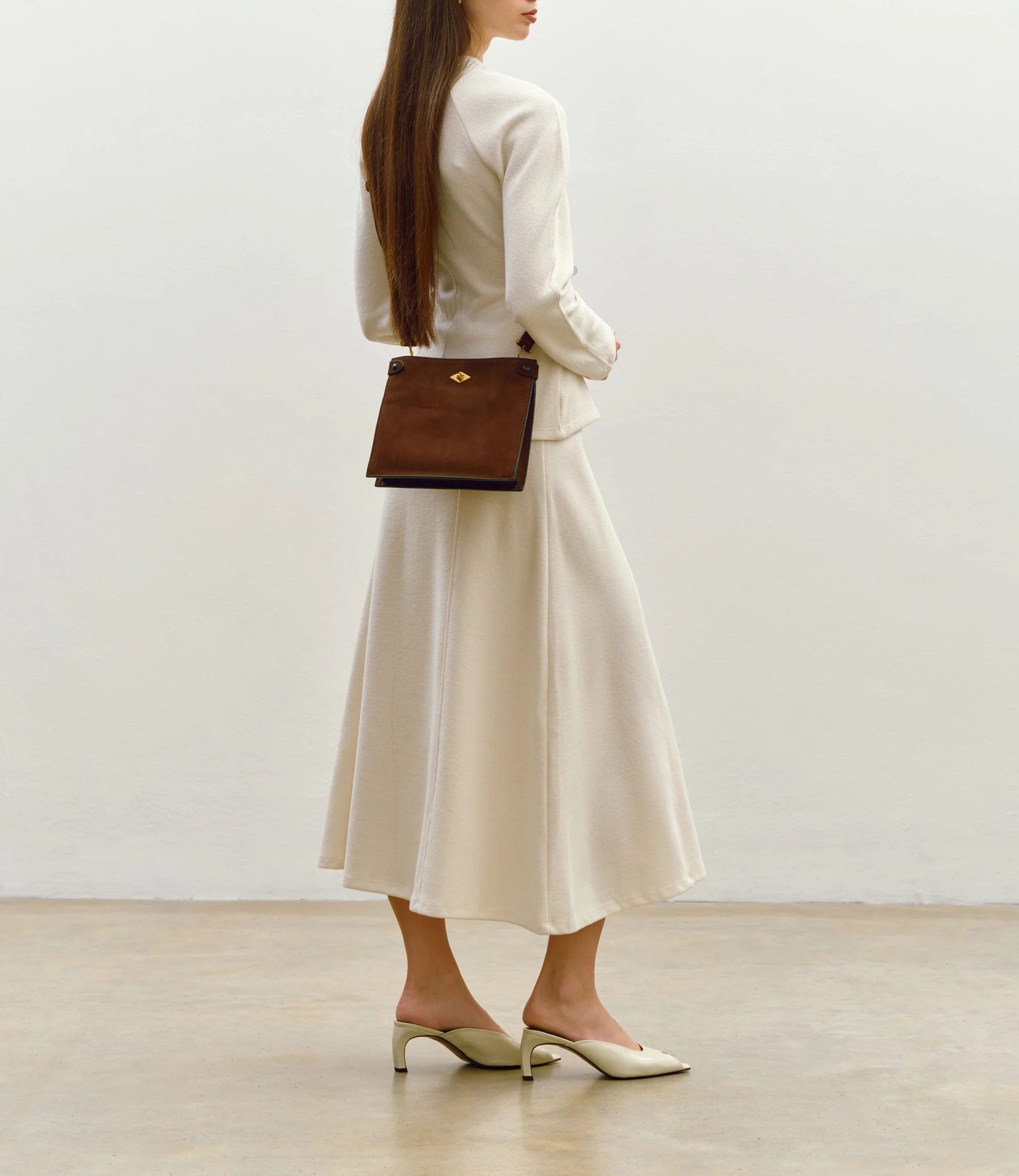 Stowaway Crossbody Nubuck Chestnut - Image 4