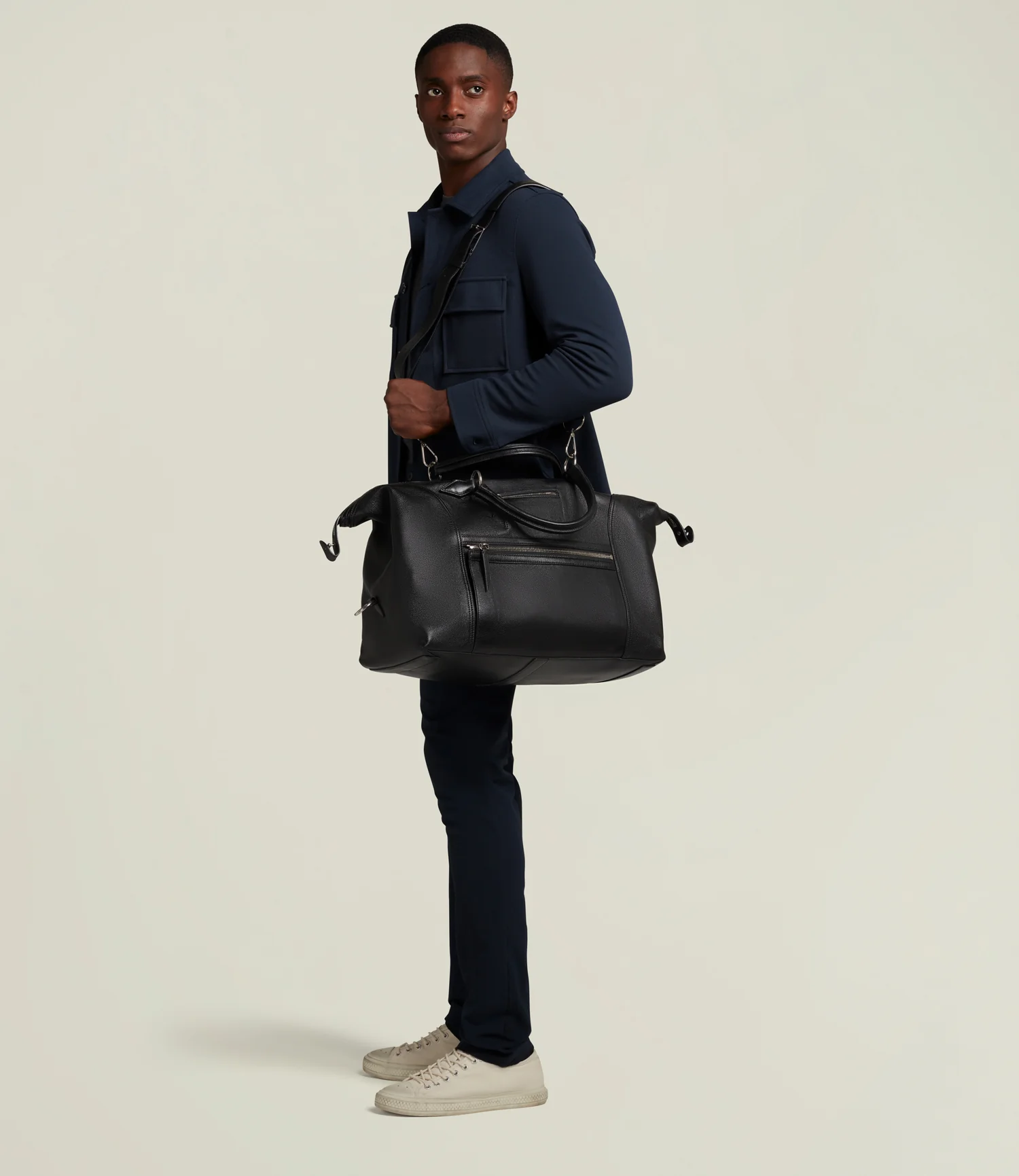 Vagabond Duffle Buffalo Black - Image 5