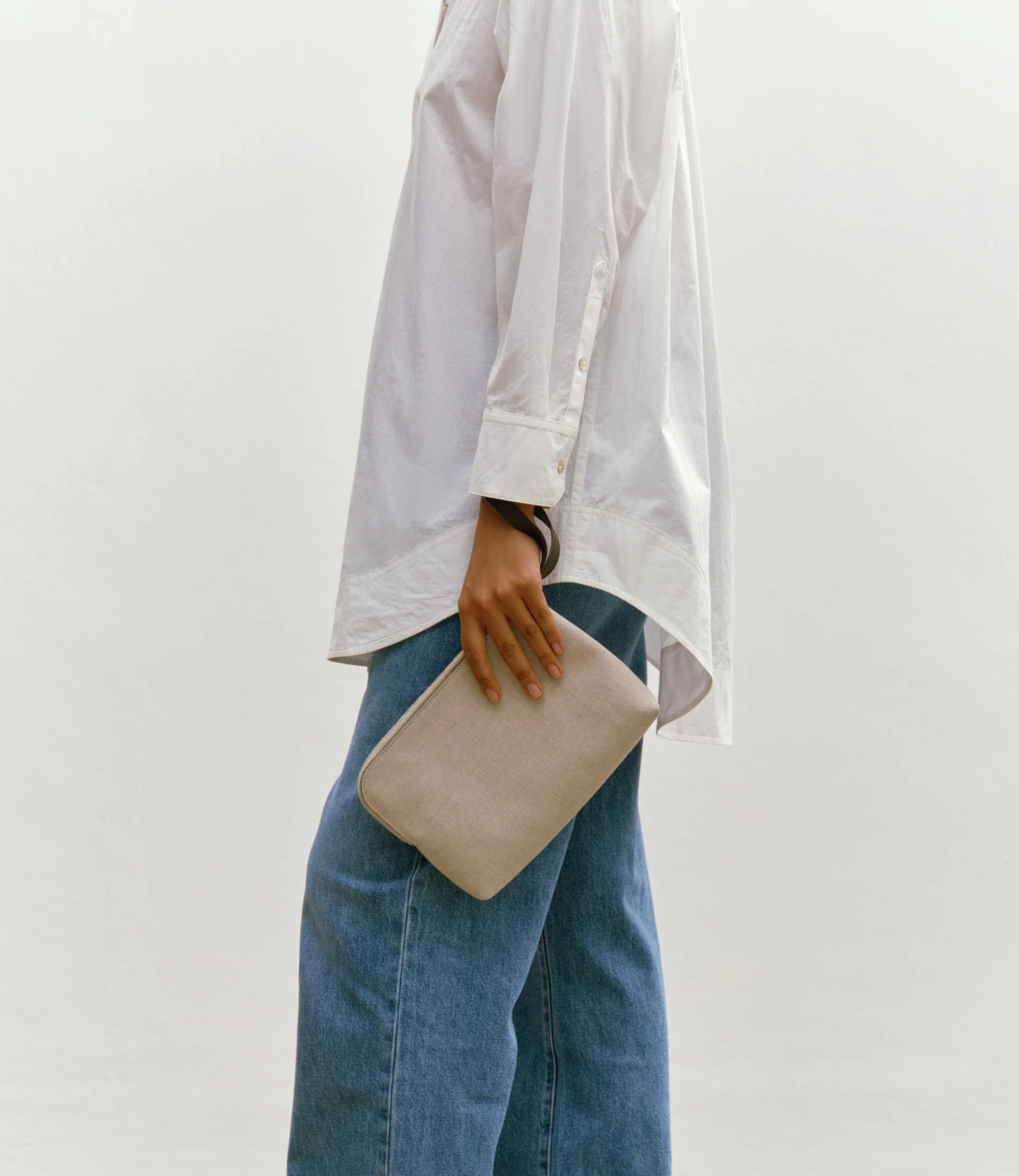Wristlet Clutch Natural Linen With Elvis Cacao - Image 2